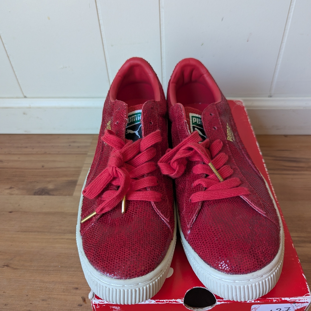 Puma Red Athletic Shoes - Picture 2 of 9
